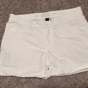 Womens white jean shorts, Apt 9, Size 8